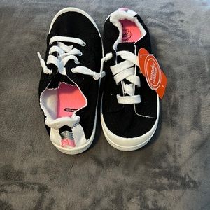 Wonder Nation Memory Foam slip on sneakers